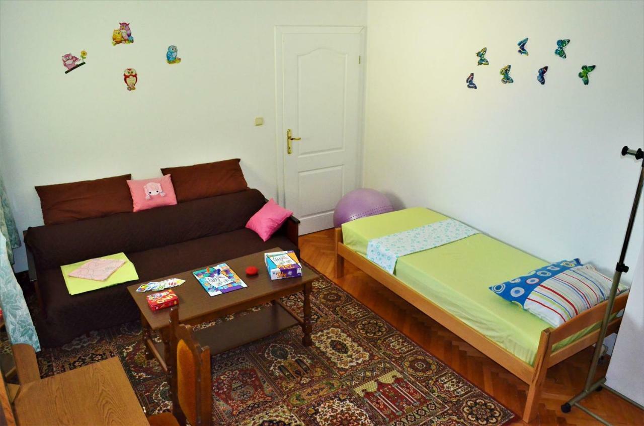 Apartman Rosa Pirovac Exterior foto