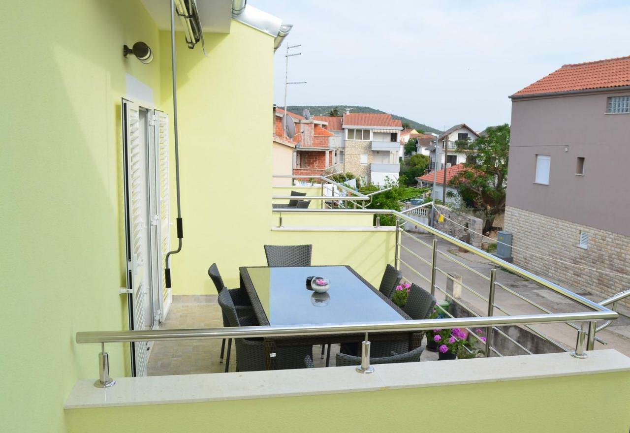 Apartman Rosa Pirovac Exterior foto