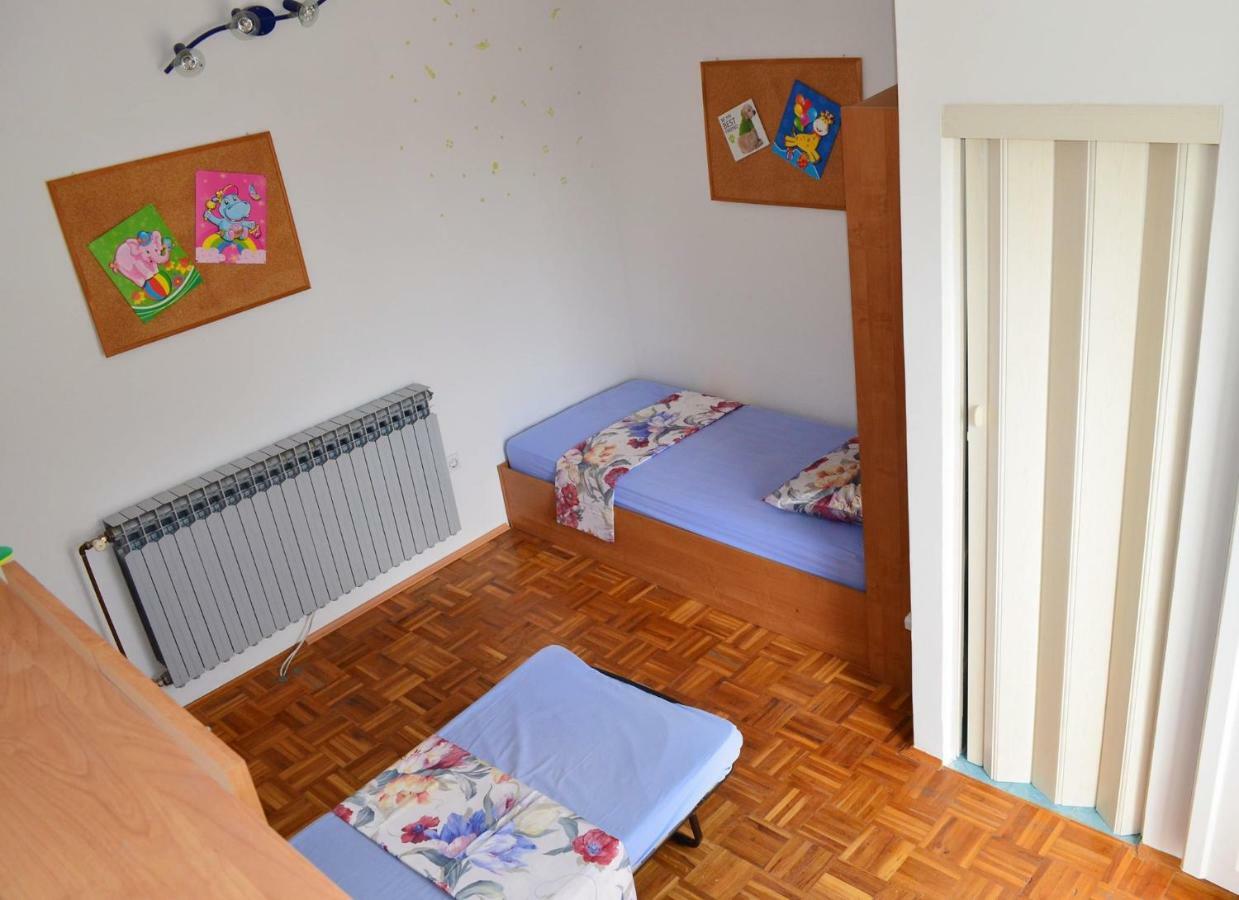 Apartman Rosa Pirovac Exterior foto